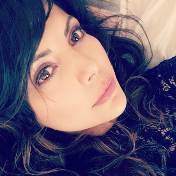 Meet your Posher, Patricia - Picture 2 of 3